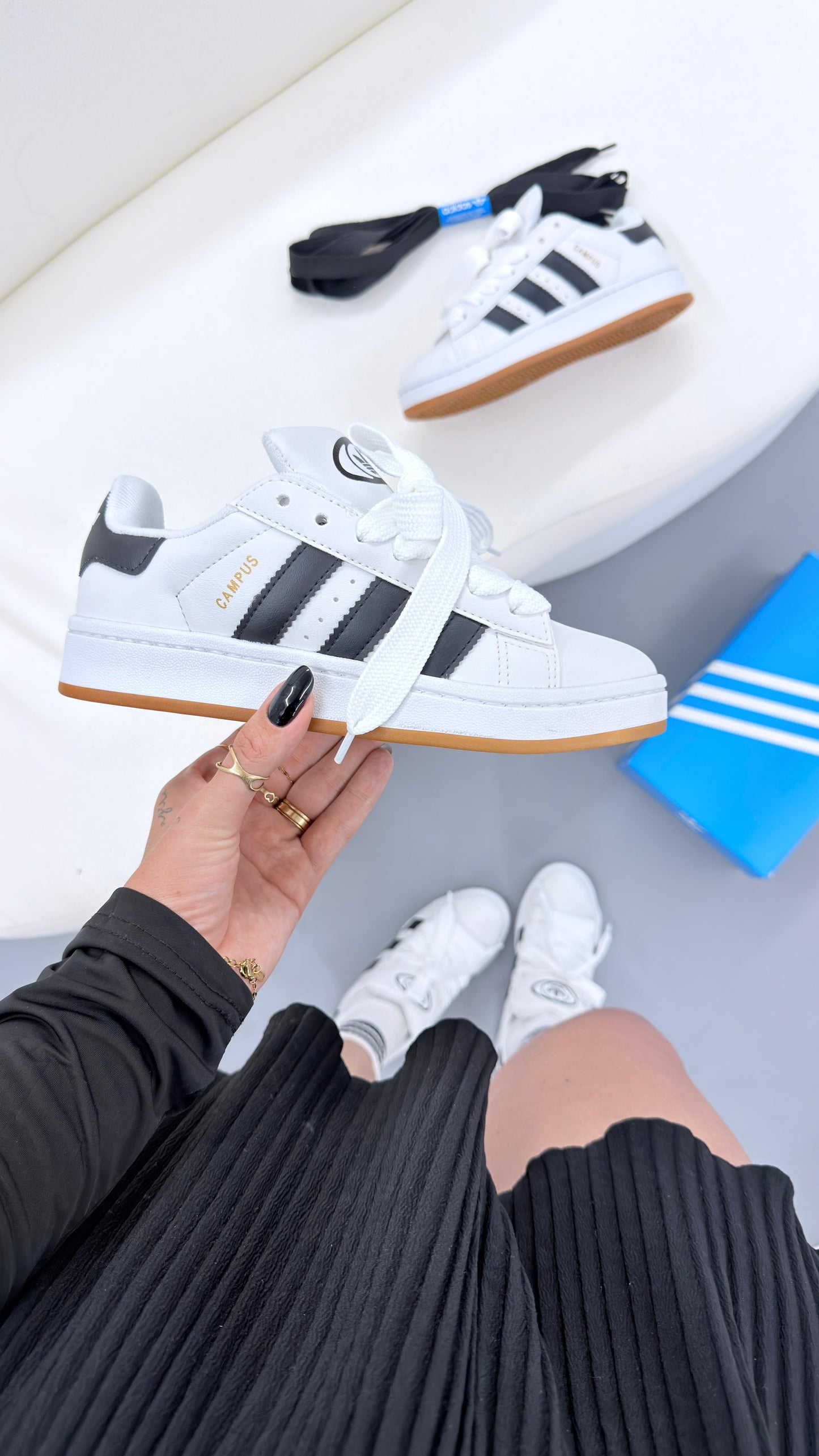 Campus branco/preto 00