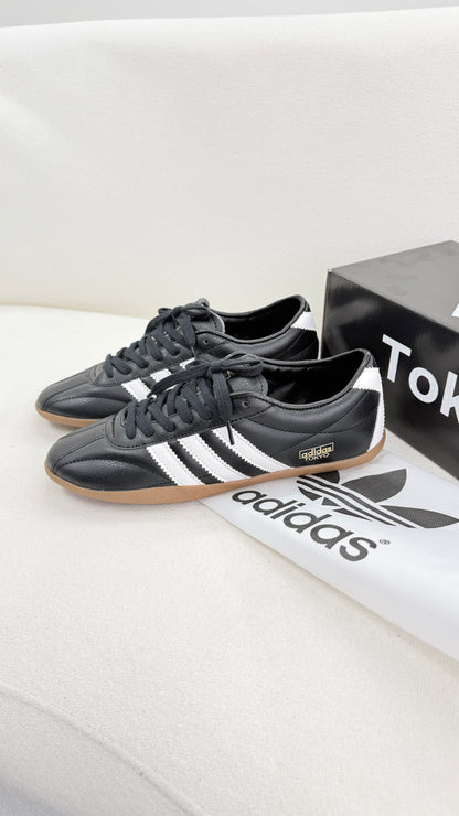Ad Tokyo Preto branco