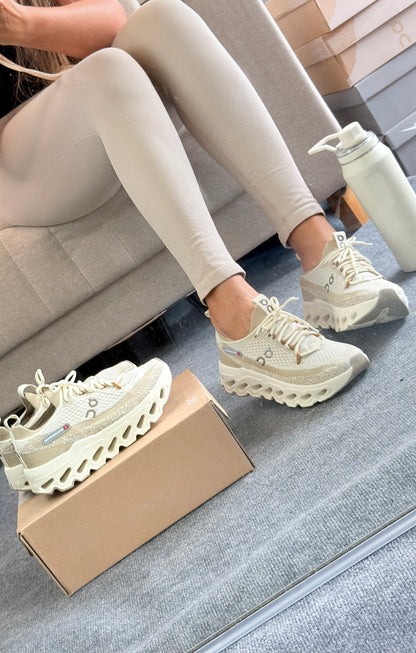 On cloud knit bege