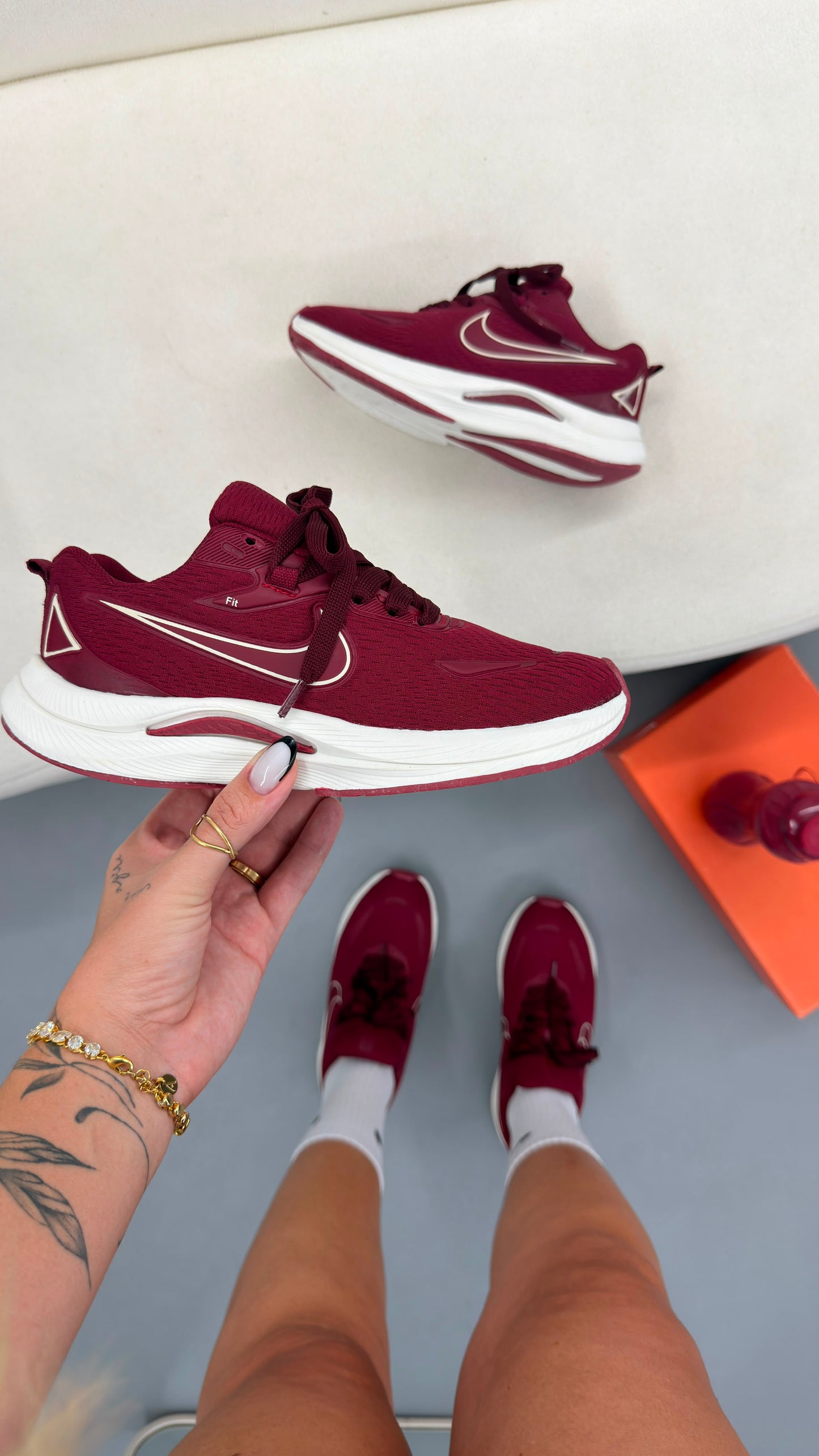 RUNING EST 1972 BORDO