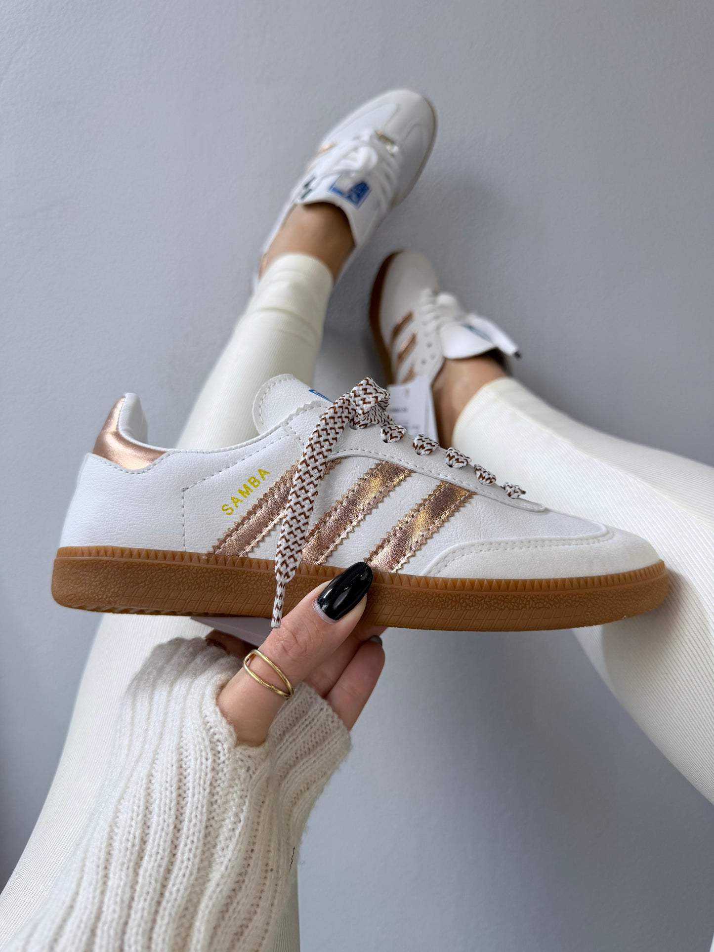 Tenis Samba linha prime branco|rose latex