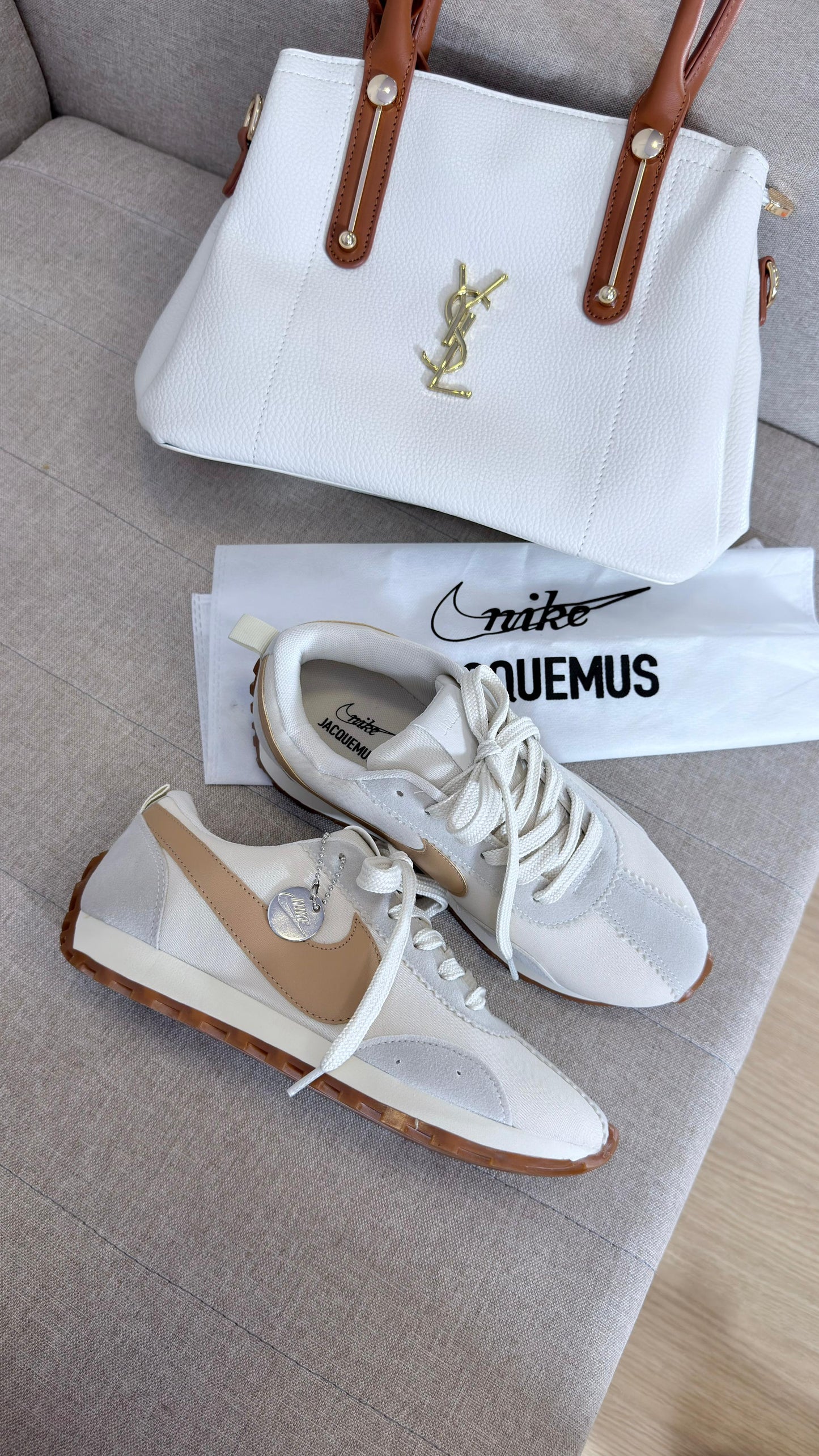 TENIS JACQUEMUS OFF BEGE