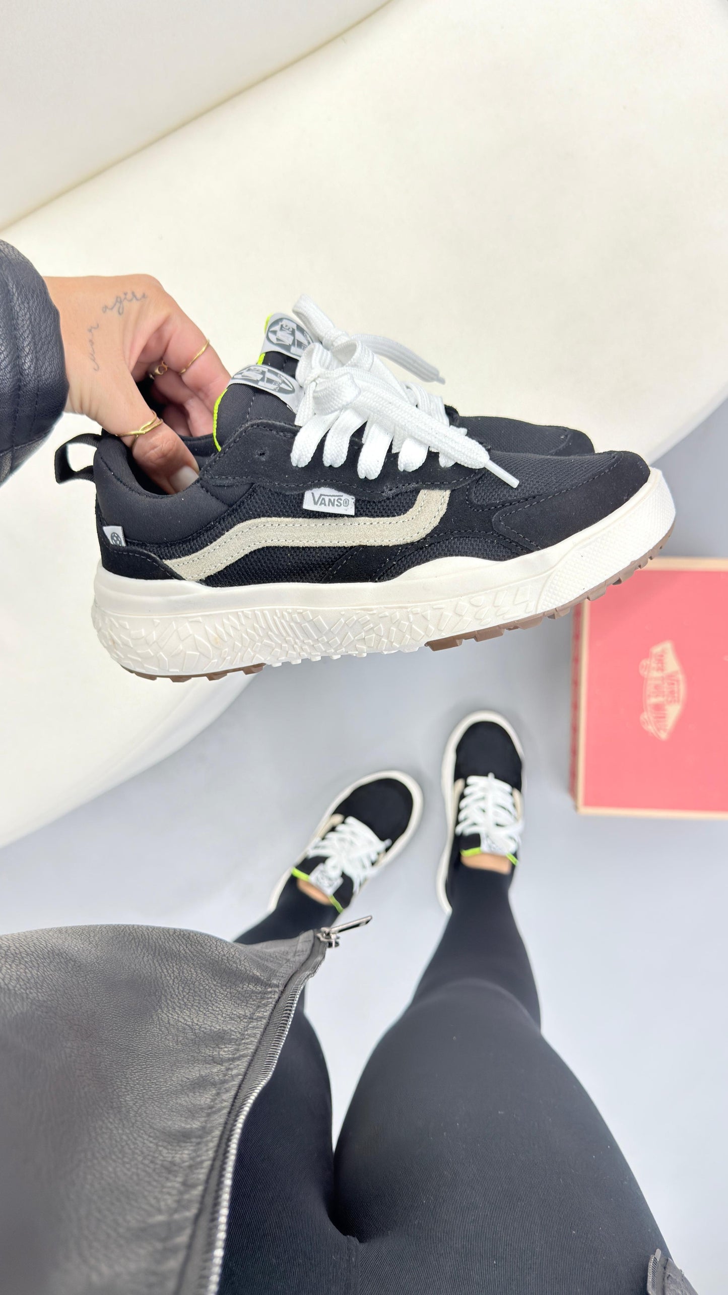 NEO ULTRARANGE PRETO/BRANCO