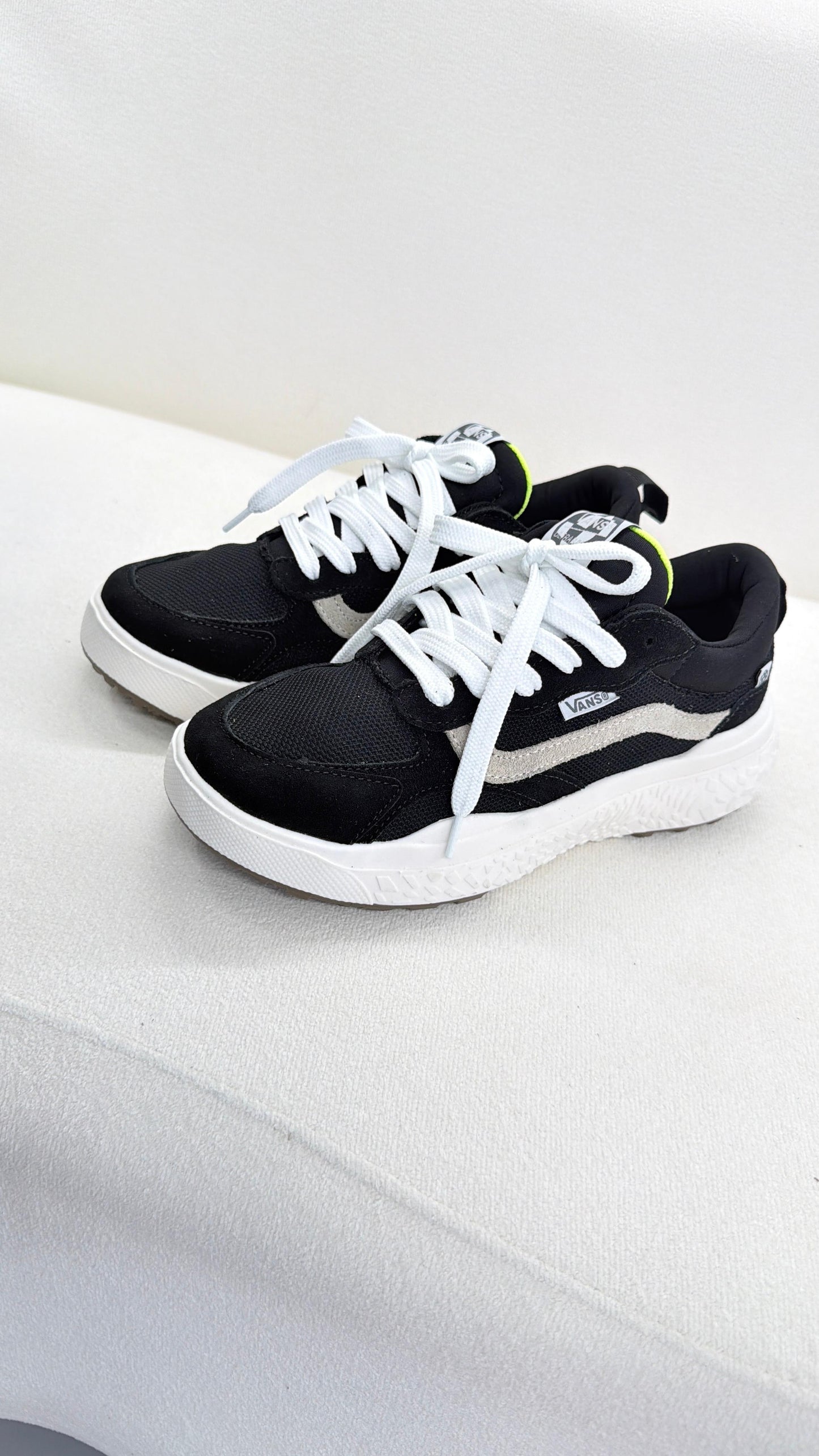 NEO ULTRARANGE PRETO/BRANCO