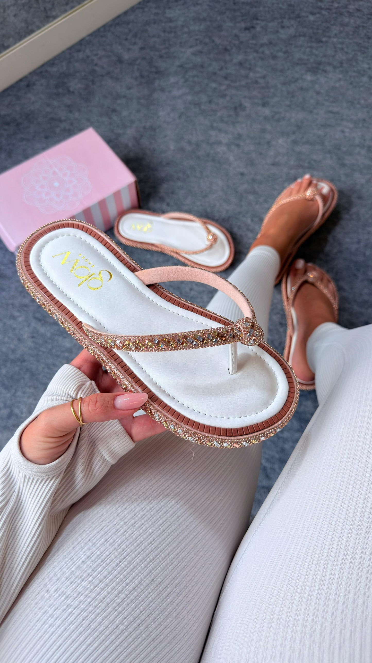 CHINELO BRILHANCE BRANCO