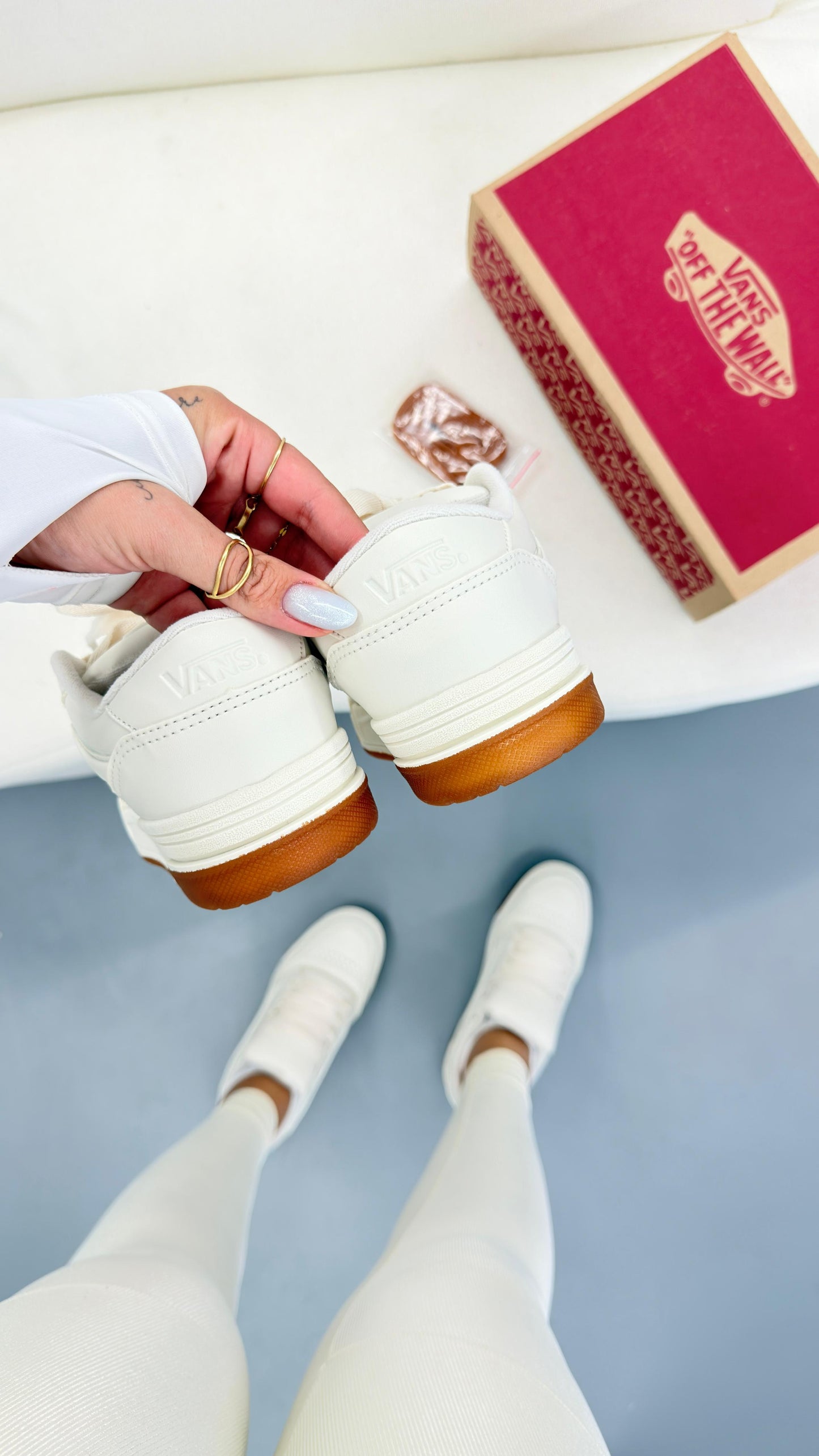 TENIS HYLANE OFF WHITE UNISSEX