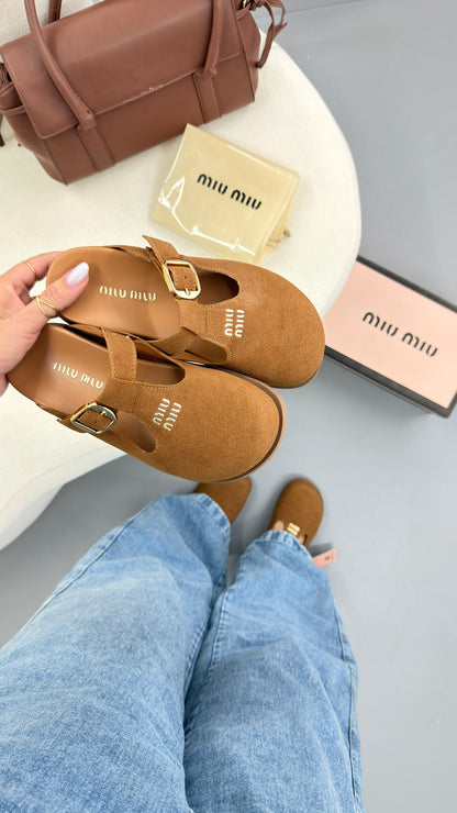 LANÇAMENTO 😍 Clogs Miu Miu