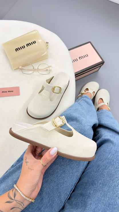 LANÇAMENTO 😍 Clogs Miu Miu (Cópia)